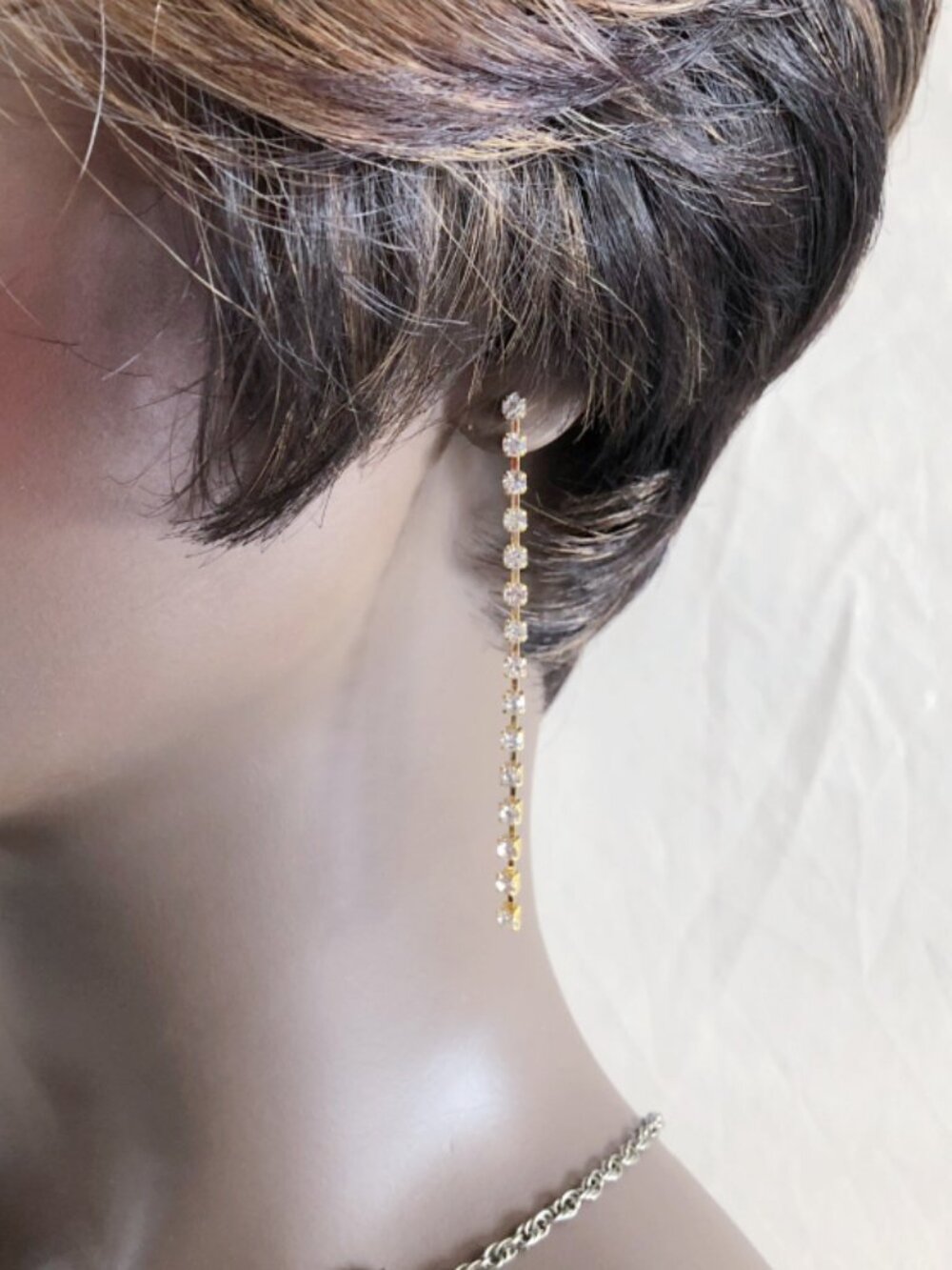 Retro Rhinestone Strand Earrings - Picture 5 of 7